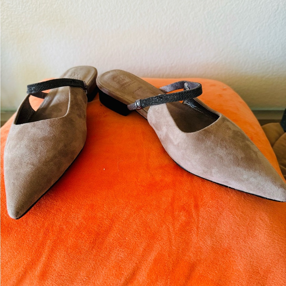 Brunello Cucinelli Monili Beaded Genuine suede Flat Mules 38 Color tan